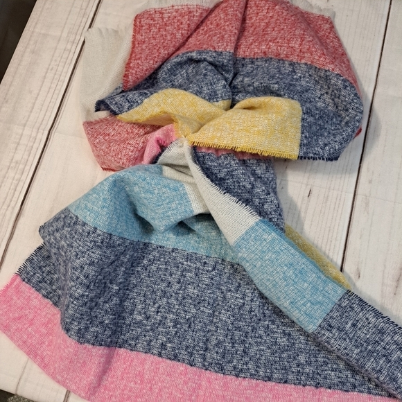 St Johns Bay Knit Blanket Stripe Scarf With Fringe - Picture 4 of 4